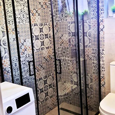 Apartament 2-bedroom Near Center With Private Parking Skopje