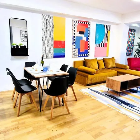 Apartament 2-bedroom Near Center With Private Parking Skopje