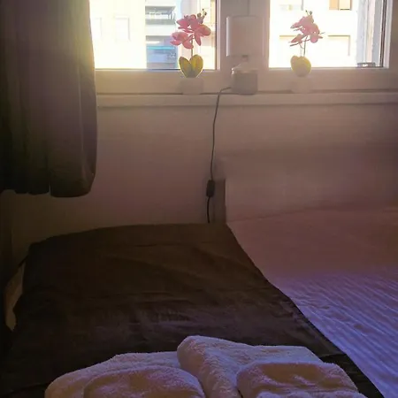 Apartament 2-bedroom Near Center With Private Parking