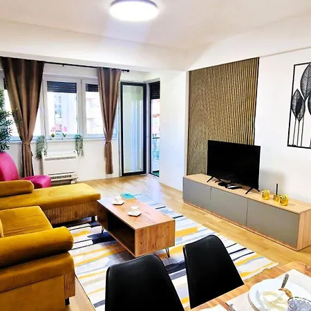 2-bedroom Near Center With Private Parking Skopje