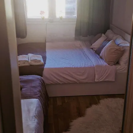 Apartament 2-bedroom Near Center With Private Parking