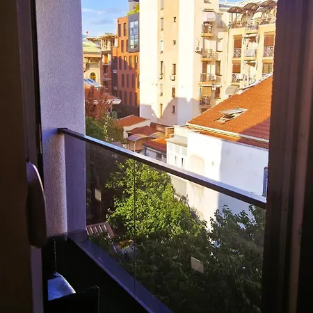 Apartament 2-bedroom Near Center With Private Parking Skopje