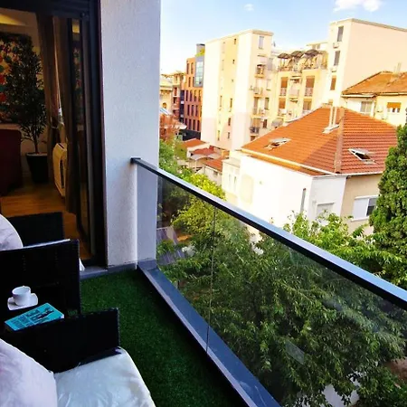 2-bedroom Near Center With Private Parking Skopje
